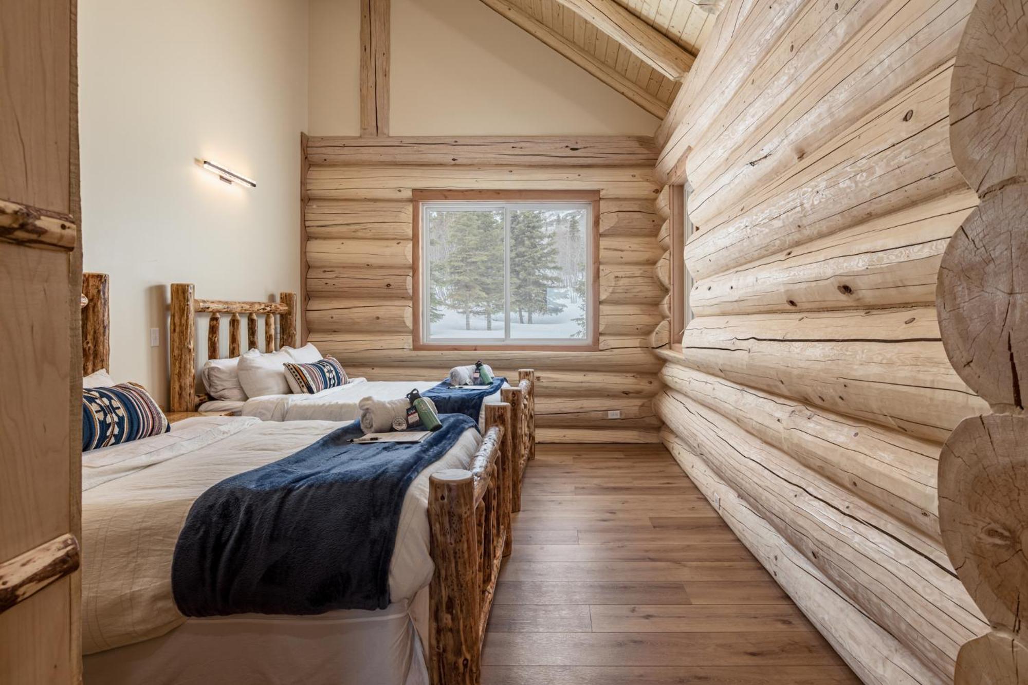 Majestic Valley Wilderness Lodge Sutton-Alpine Екстериор снимка